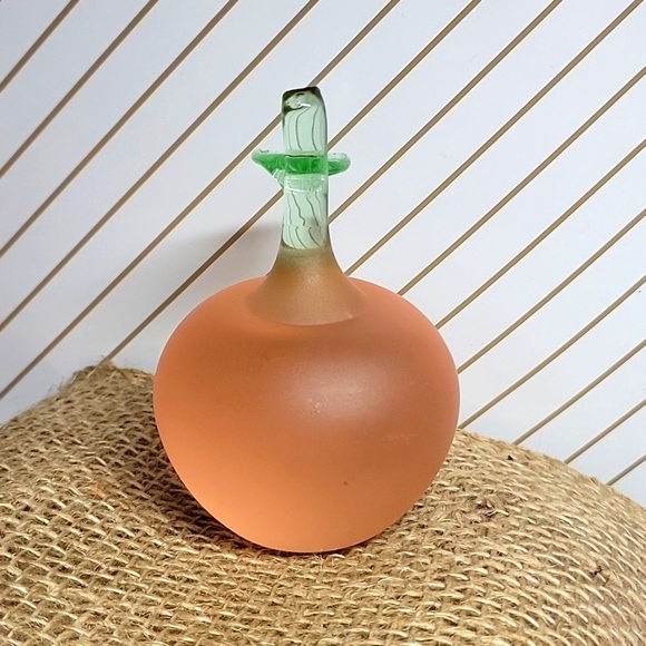 Vintage Hand Blown Peach Pink Frosted Apple Paperweight - Picture 2 of 7